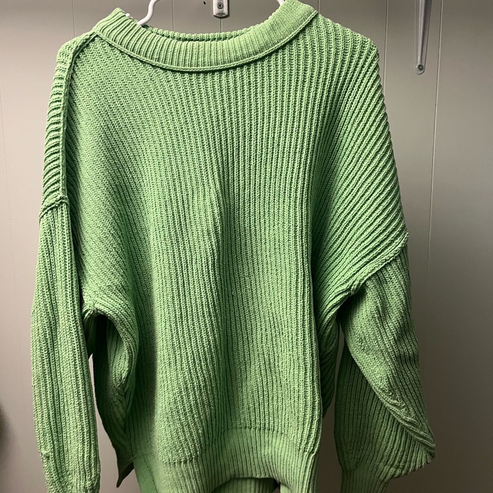 Aerie Green Crew Neck Sweater with Ribbed Texture